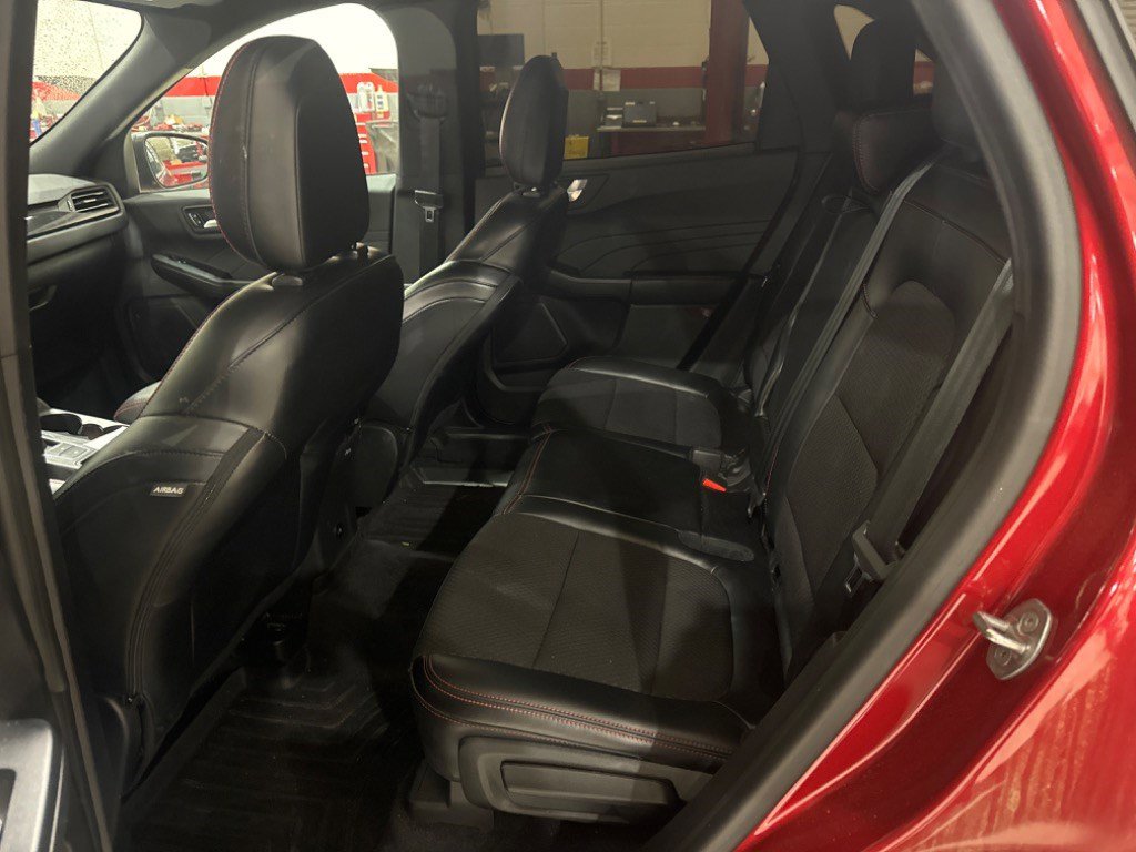 Used 2023 Ford Escape ST-Line w/ Tech Pack #1 FWD image 7