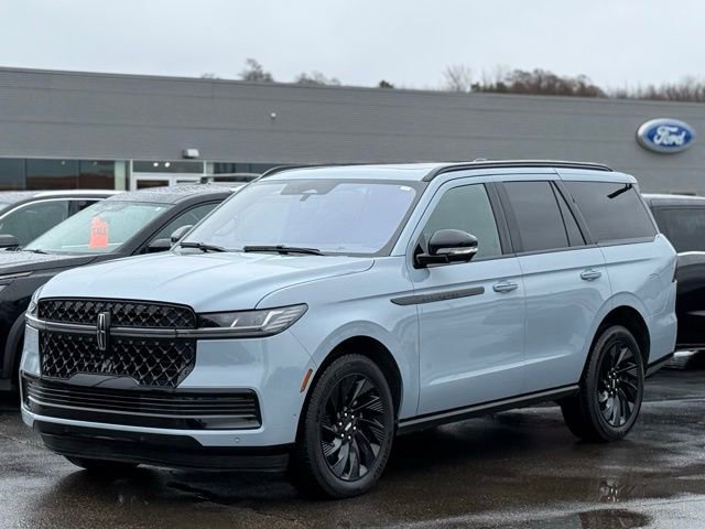 Used 2025 Lincoln Navigator Reserve w/ Jet Appearance Package image 44