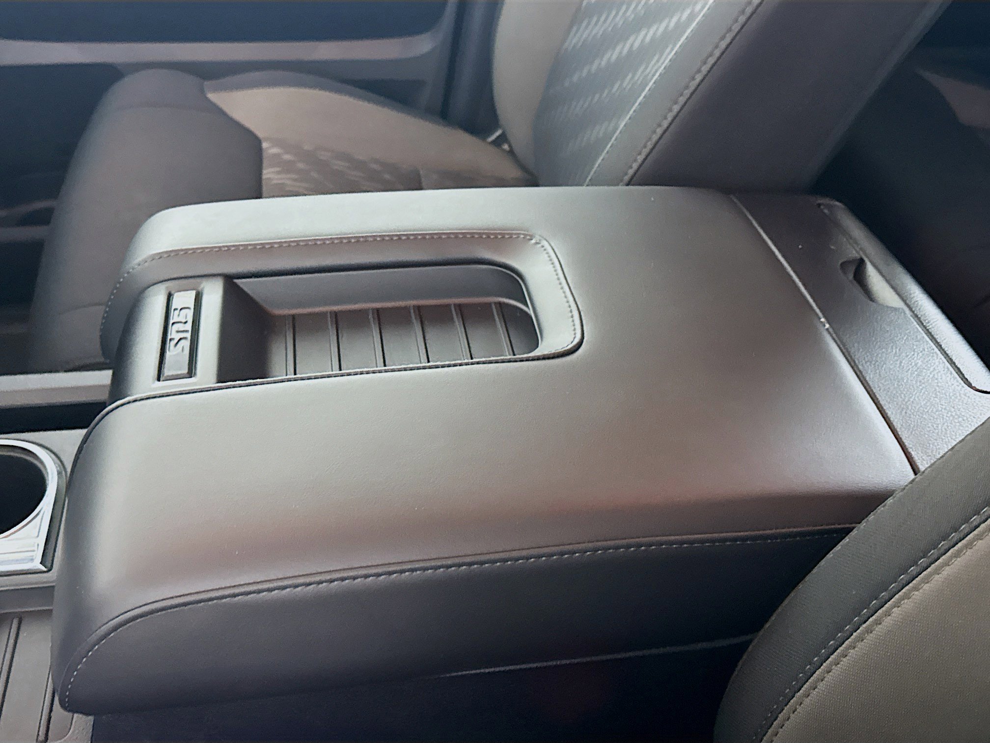 Used 2020 Toyota Tundra SR5 w/ SR5 Upgrade Package image 18