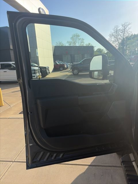New 2026 Ford F350 Lariat w/ Black Appearance Package AWD/4WD image 32