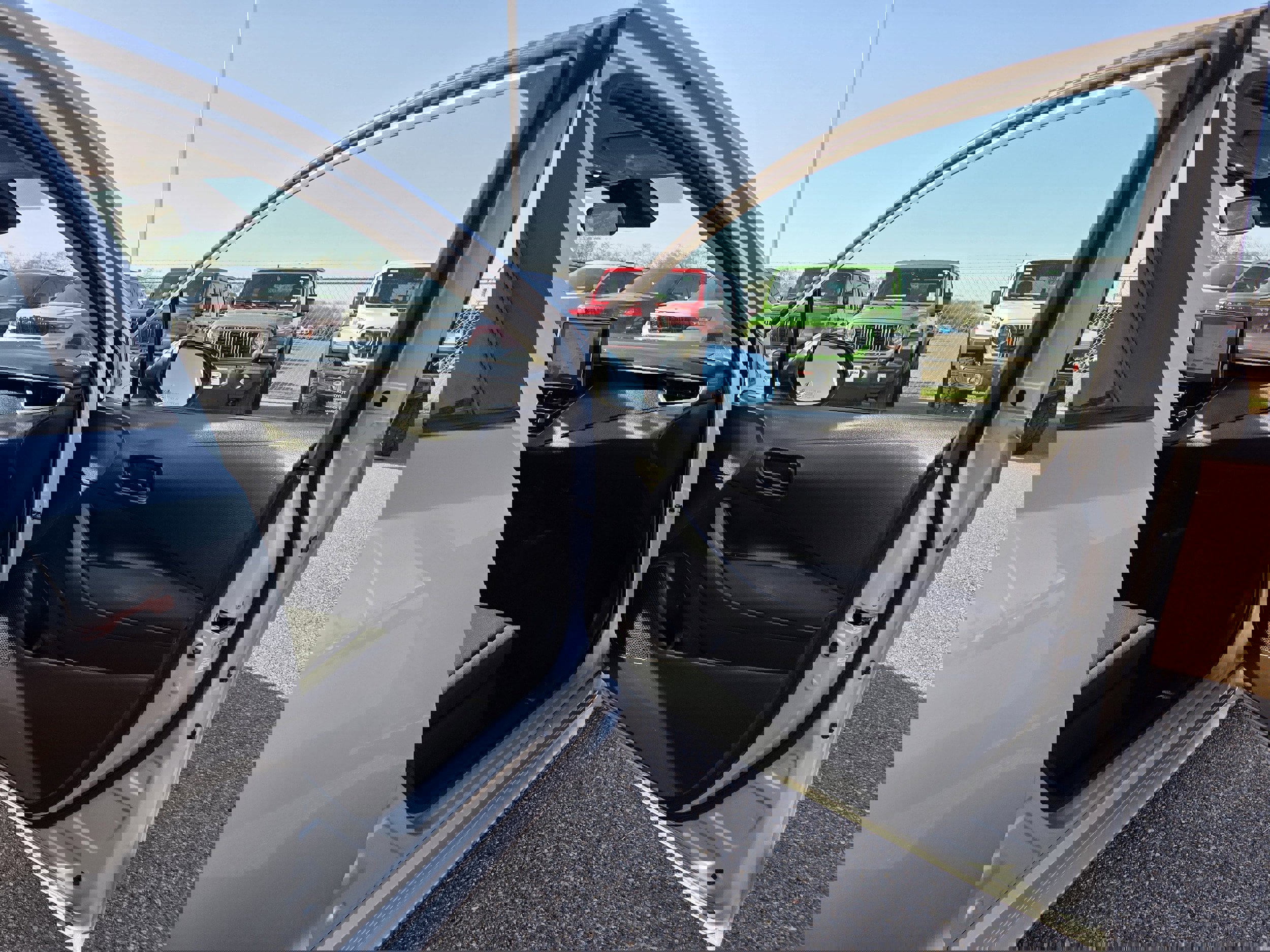 Used 2023 Toyota Corolla LE image 17