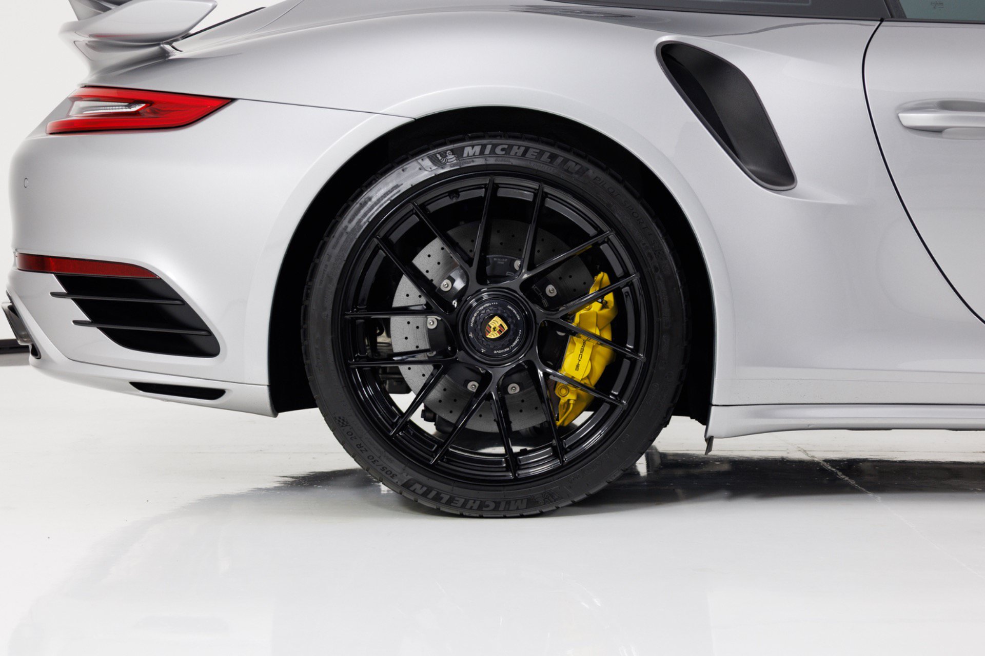 Used 2017 Porsche 911 Turbo S AWD/4WD image 12