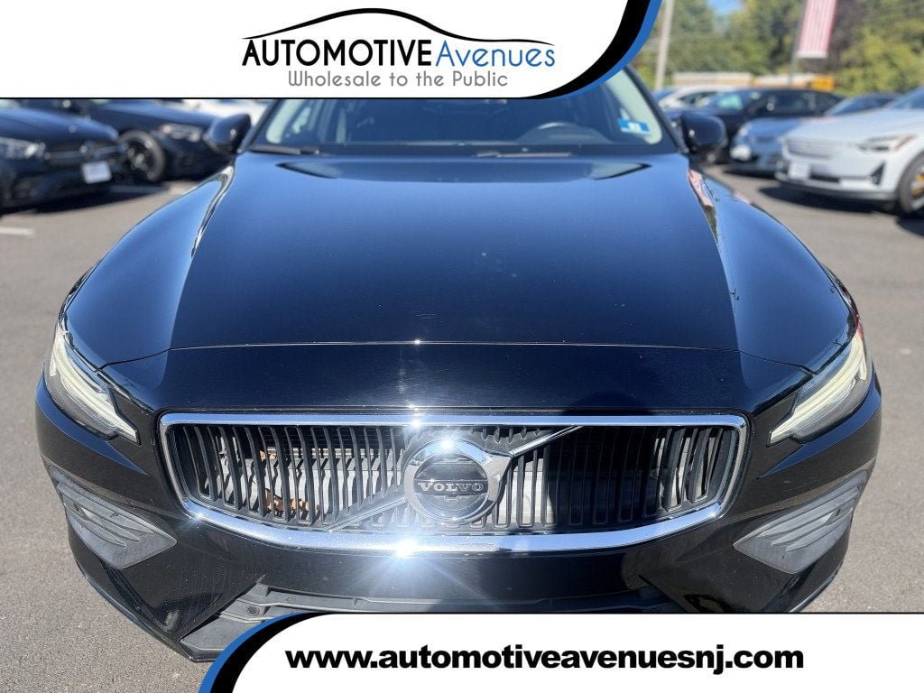 Used 2020 Volvo S60 T6 Momentum AWD/4WD image 1