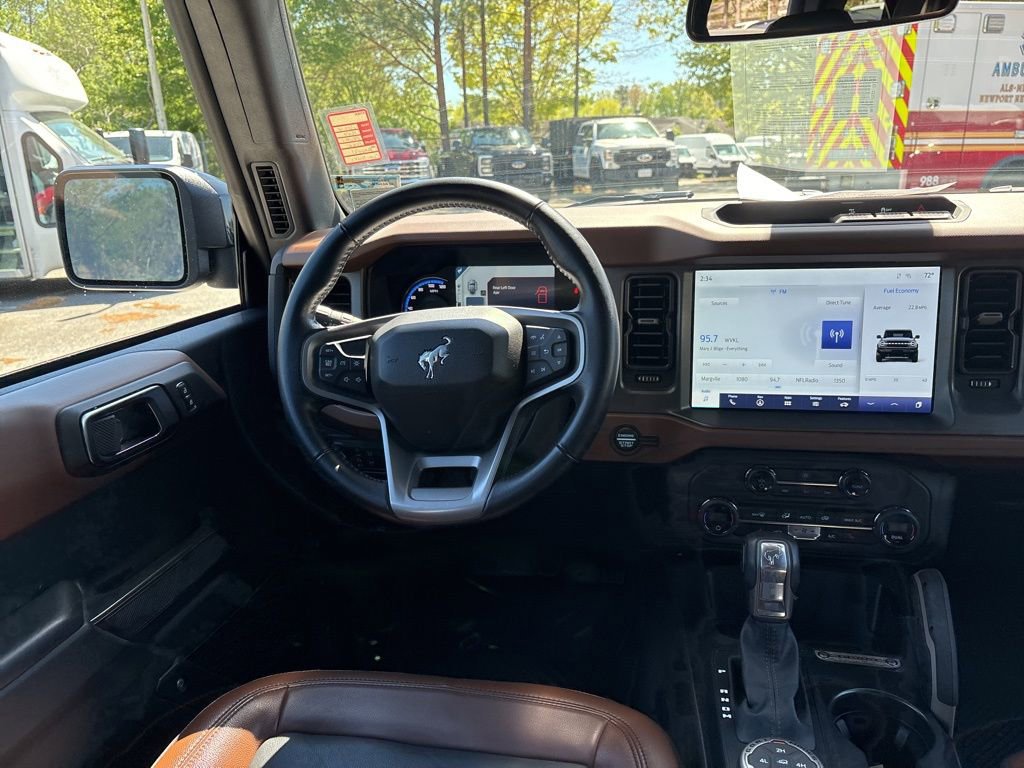 Used 2024 Ford Bronco Outer Banks image 9