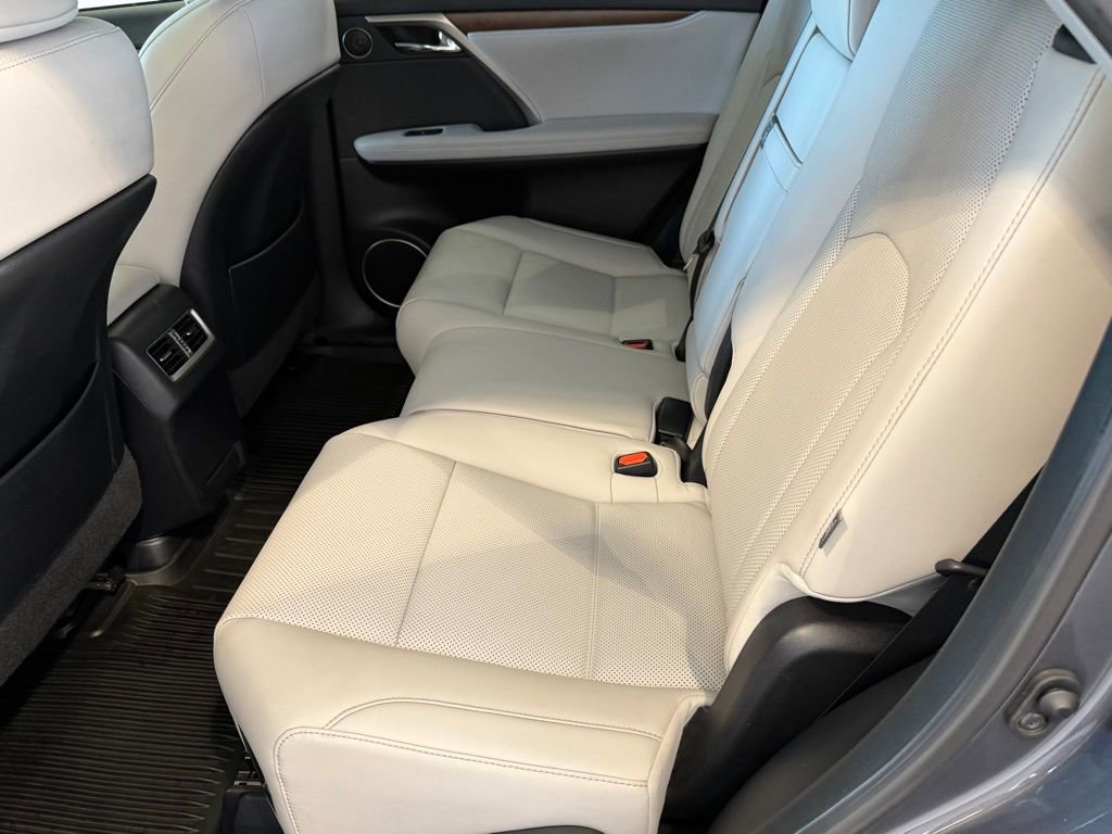Used 2022 Lexus RX 350L Premium w/ Premium Package image 29