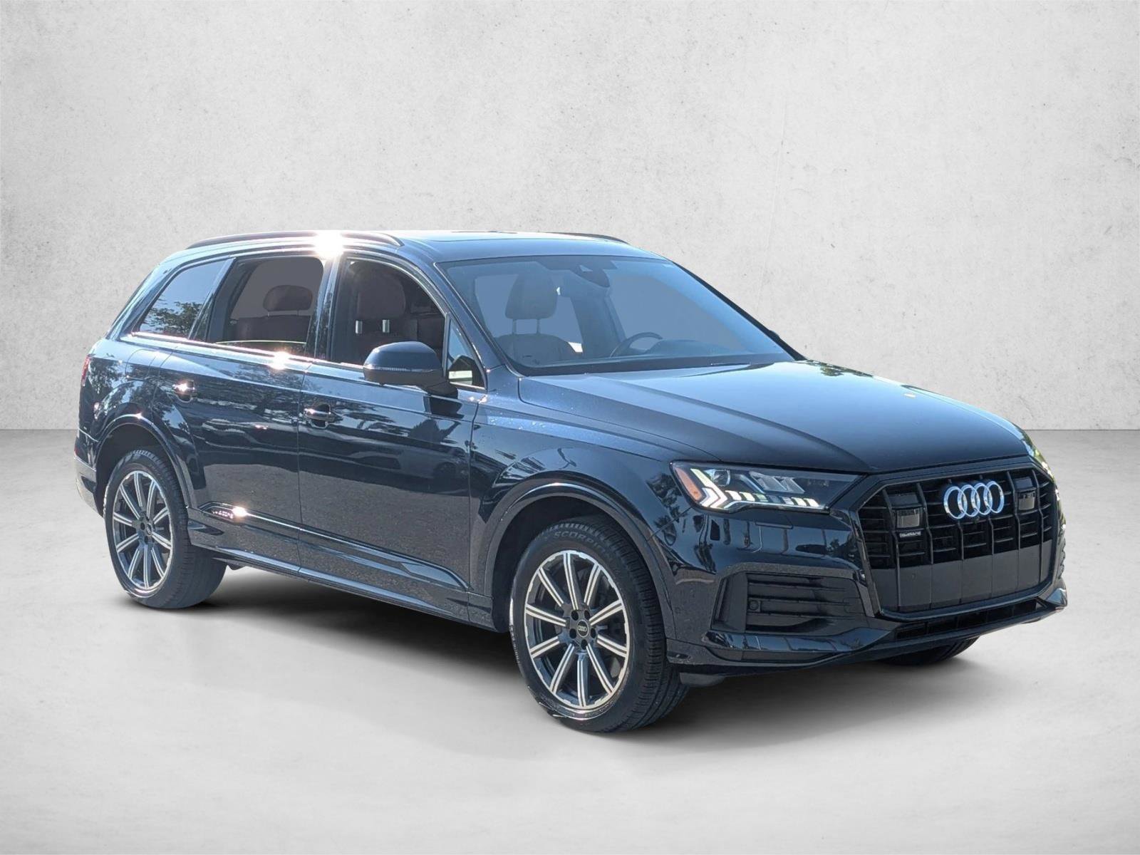 Certified 2023 Audi Q7 2.0T Premium Plus w/ Premium Plus Package AWD/4WD image 3