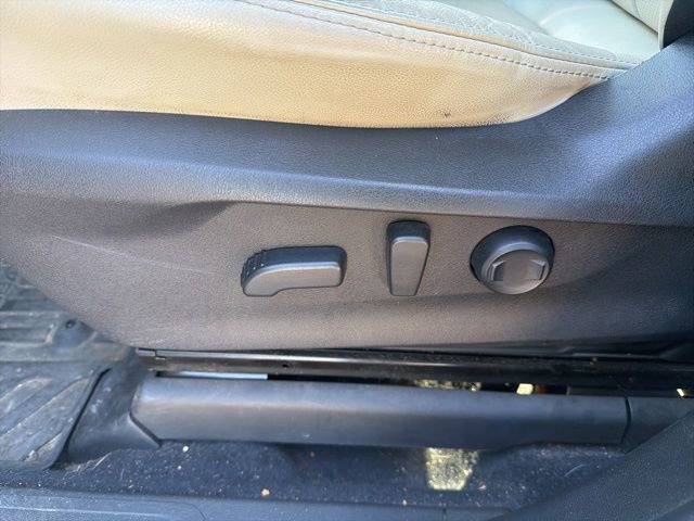Used 2021 Subaru Ascent Limited image 12