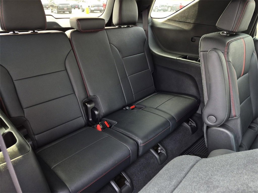 Certified 2025 Chevrolet Traverse RS w/ LPO, Floor Liner Package image 18