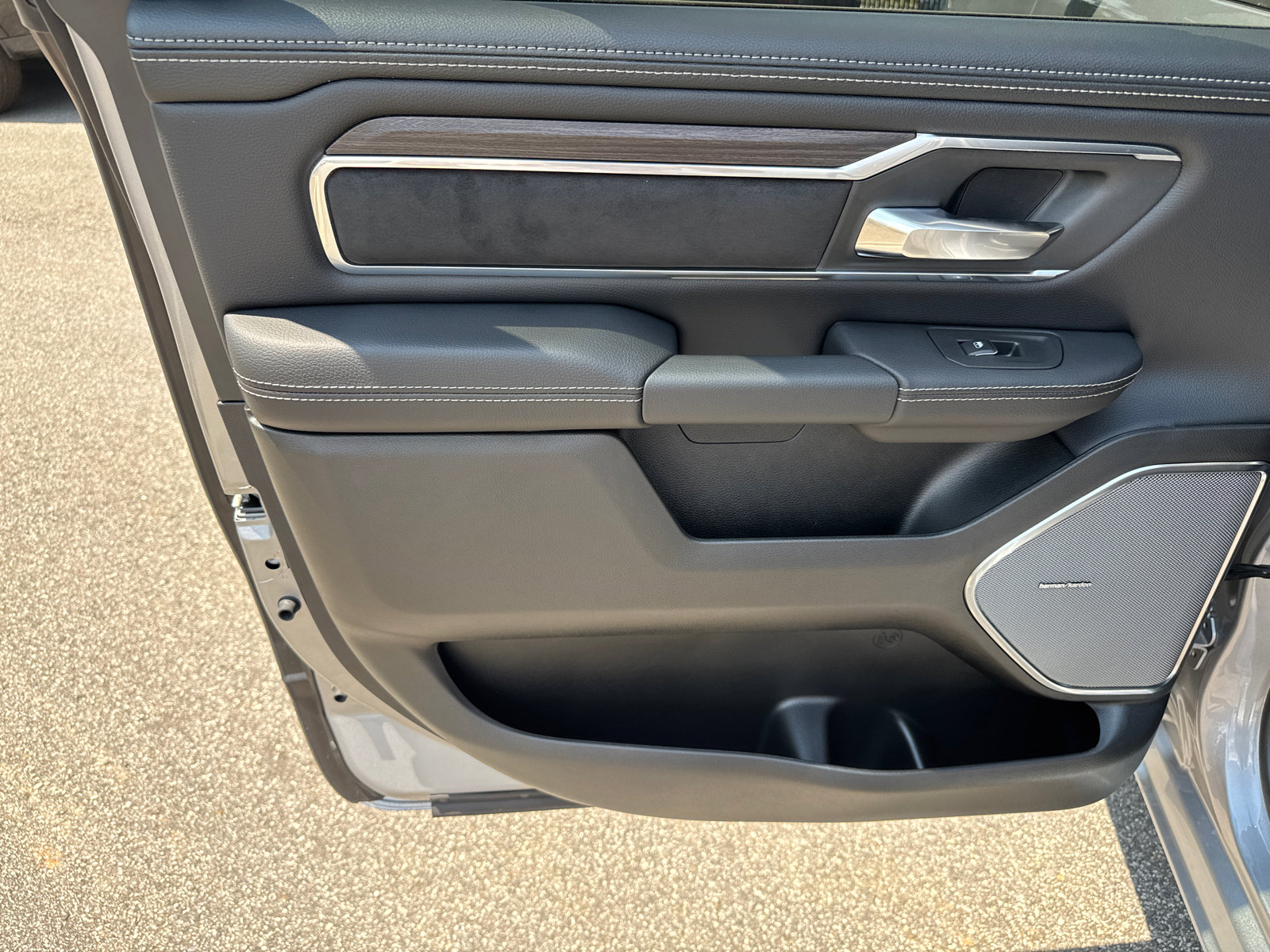 New 2026 RAM 1500 Laramie image 16