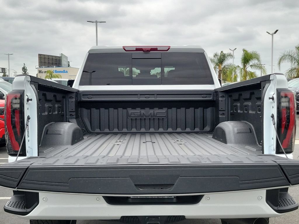 New 2026 GMC Sierra 2500 AT4 w/ AT4 Premium Plus Package AWD/4WD image 6