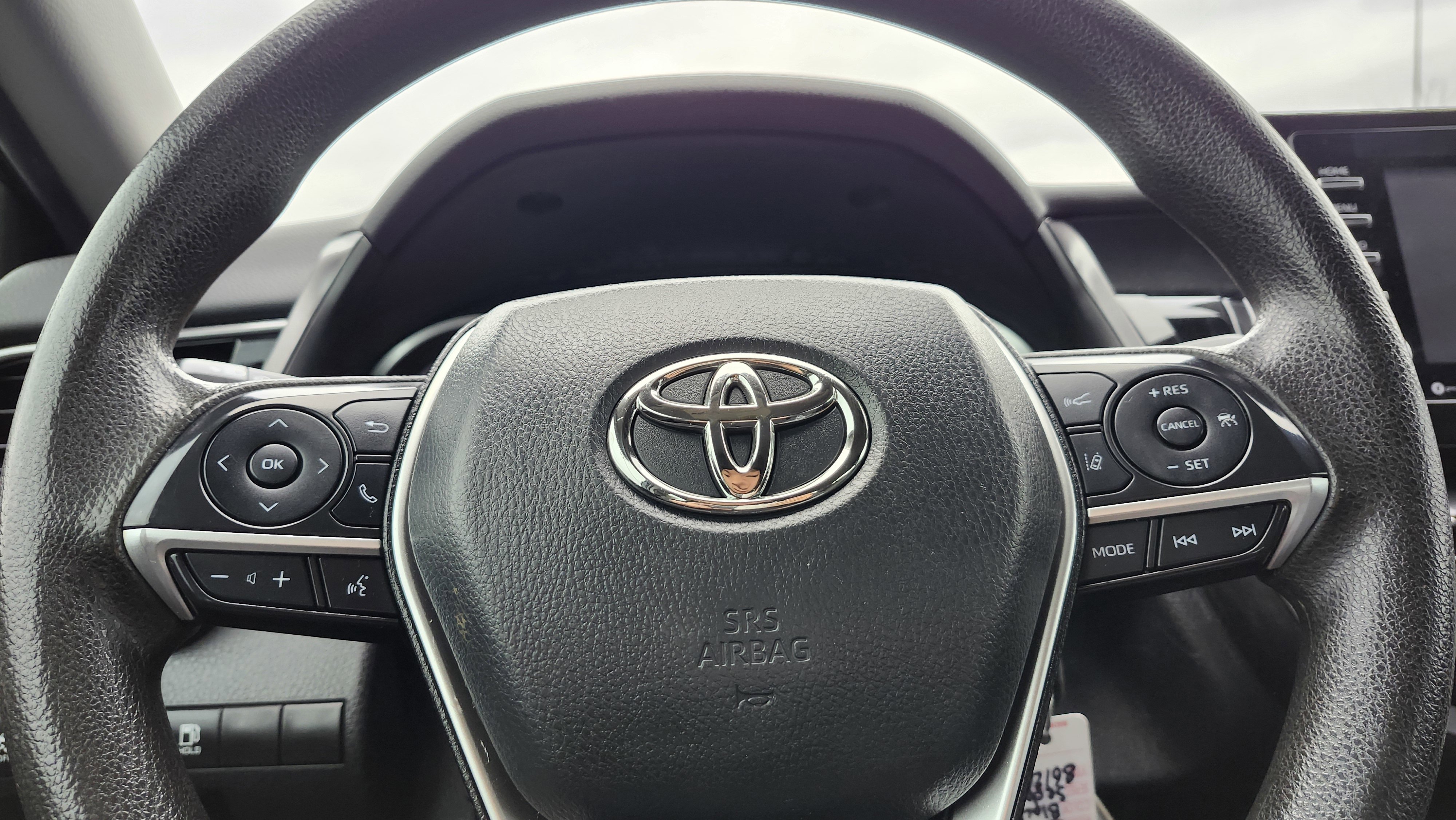 Used 2024 Toyota Camry LE image 25