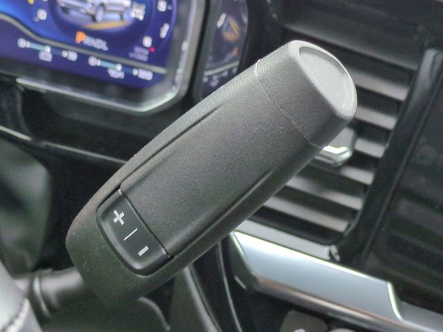 Used 2022 Chevrolet Silverado 1500 RST AWD/4WD image 17