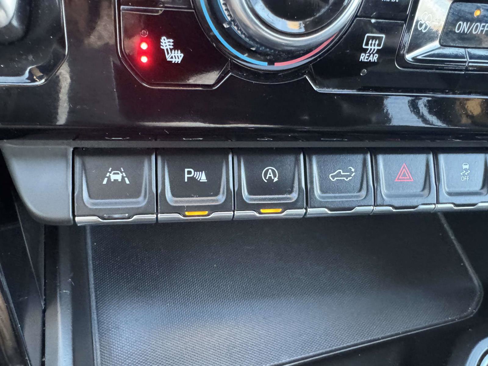 Used 2023 GMC Sierra 1500 AT4X image 41