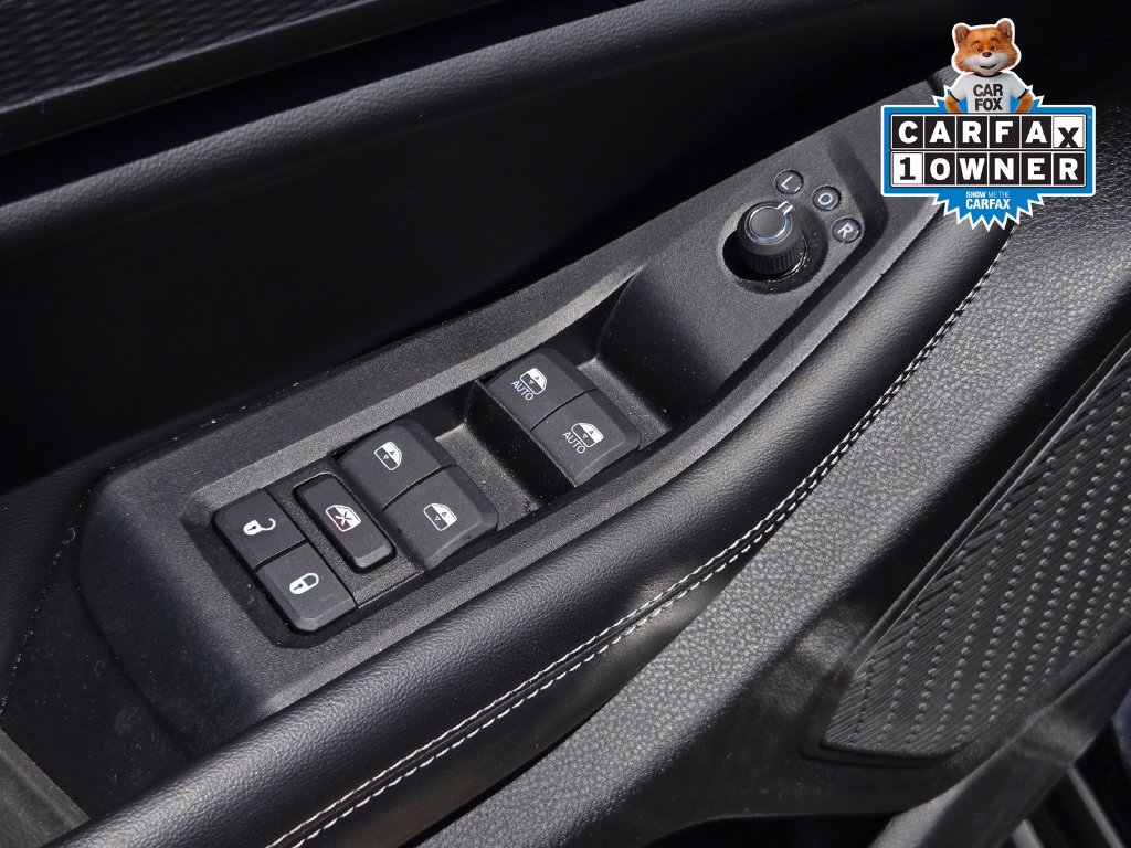 Used 2025 Jeep Grand Cherokee Altitude AWD/4WD image 11