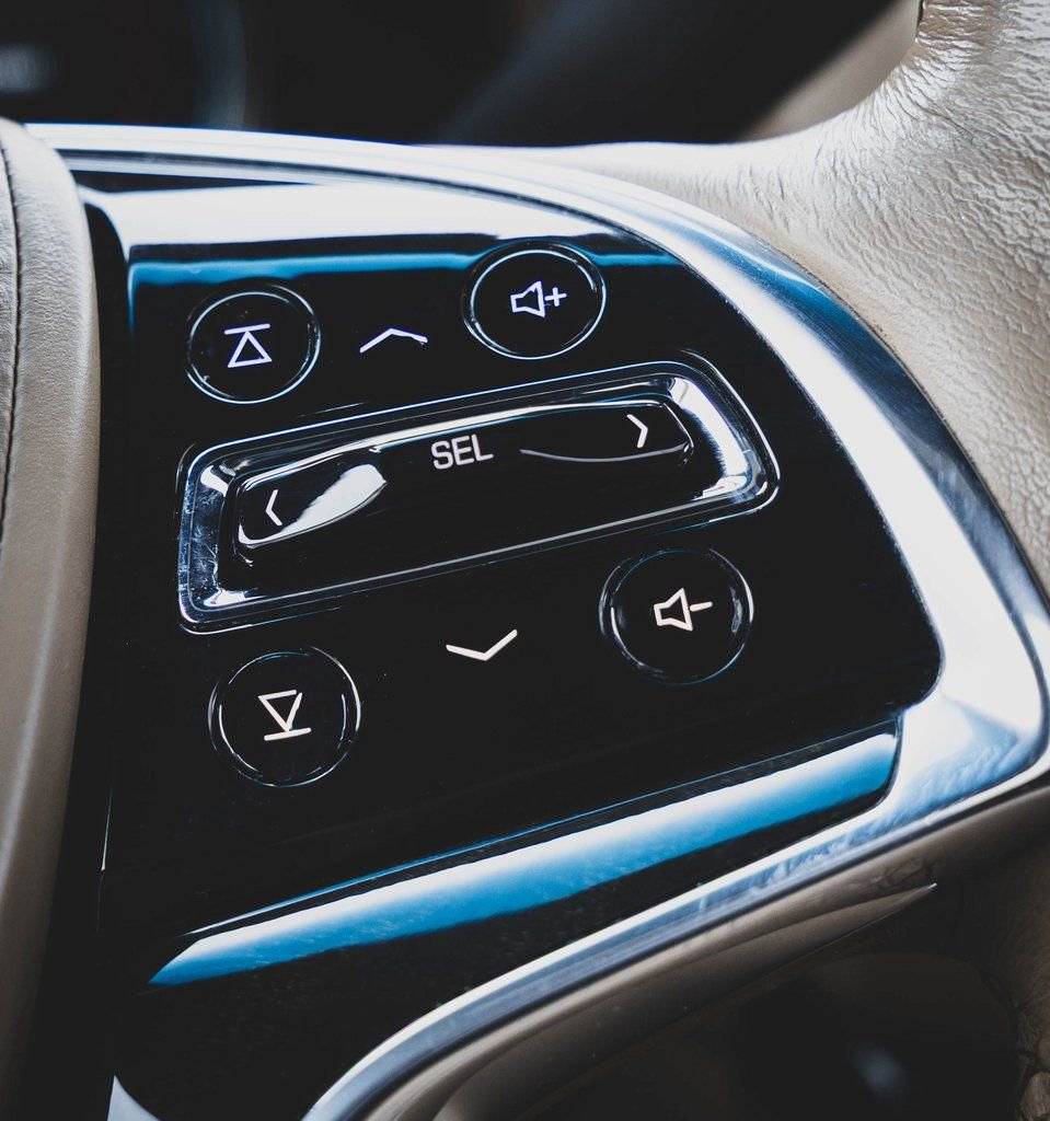 Used 2020 Cadillac Escalade ESV Platinum image 17