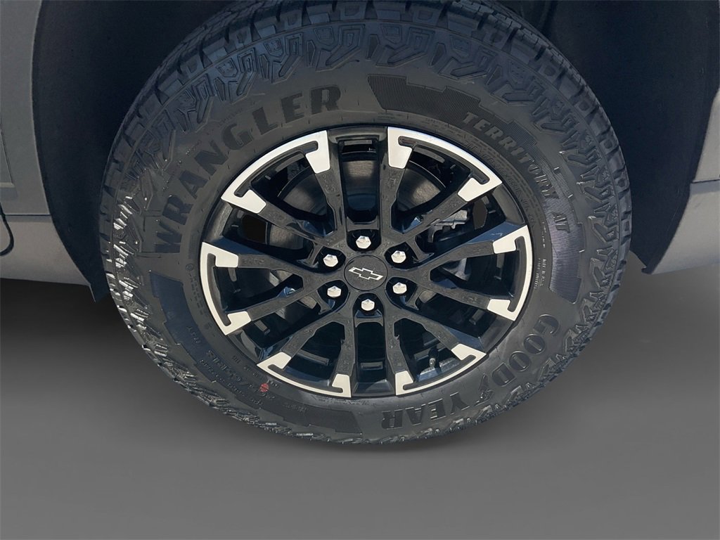 New 2026 Chevrolet Traverse Z71 w/ Driver Confidence Package image 8