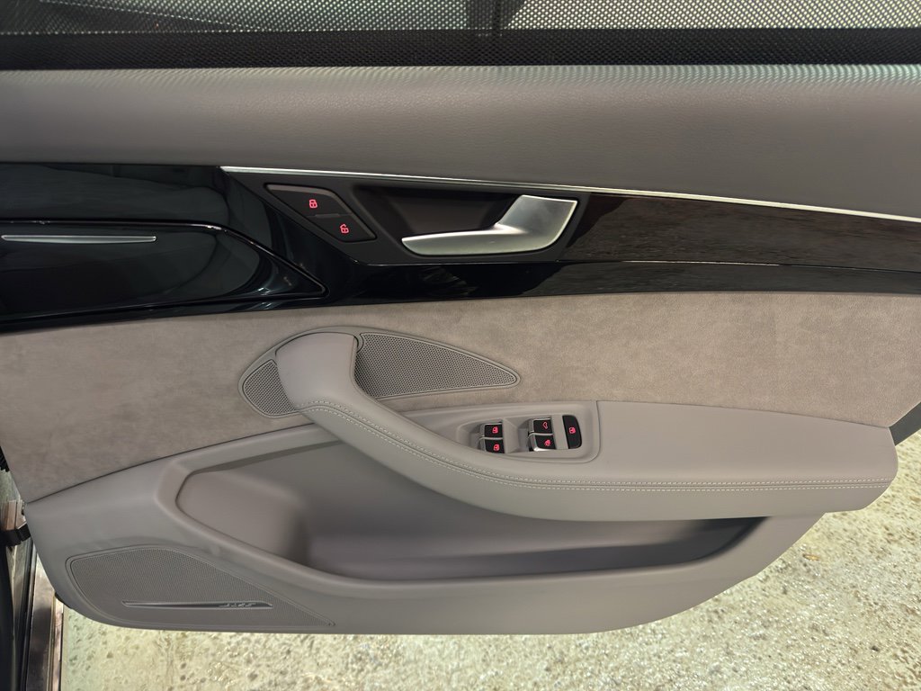 Used 2015 Audi A8 L 3.0T w/ Premium Package image 25