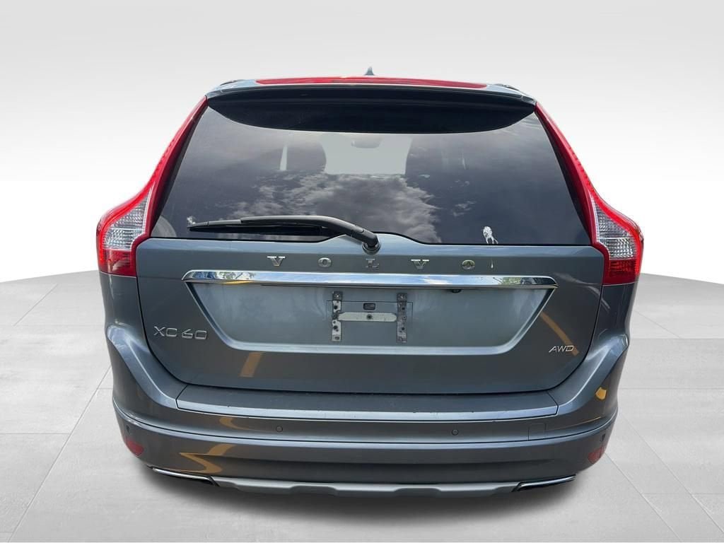Used 2017 Volvo XC60 T5 Inscription w/ Preferred Option Package AWD/4WD image 6