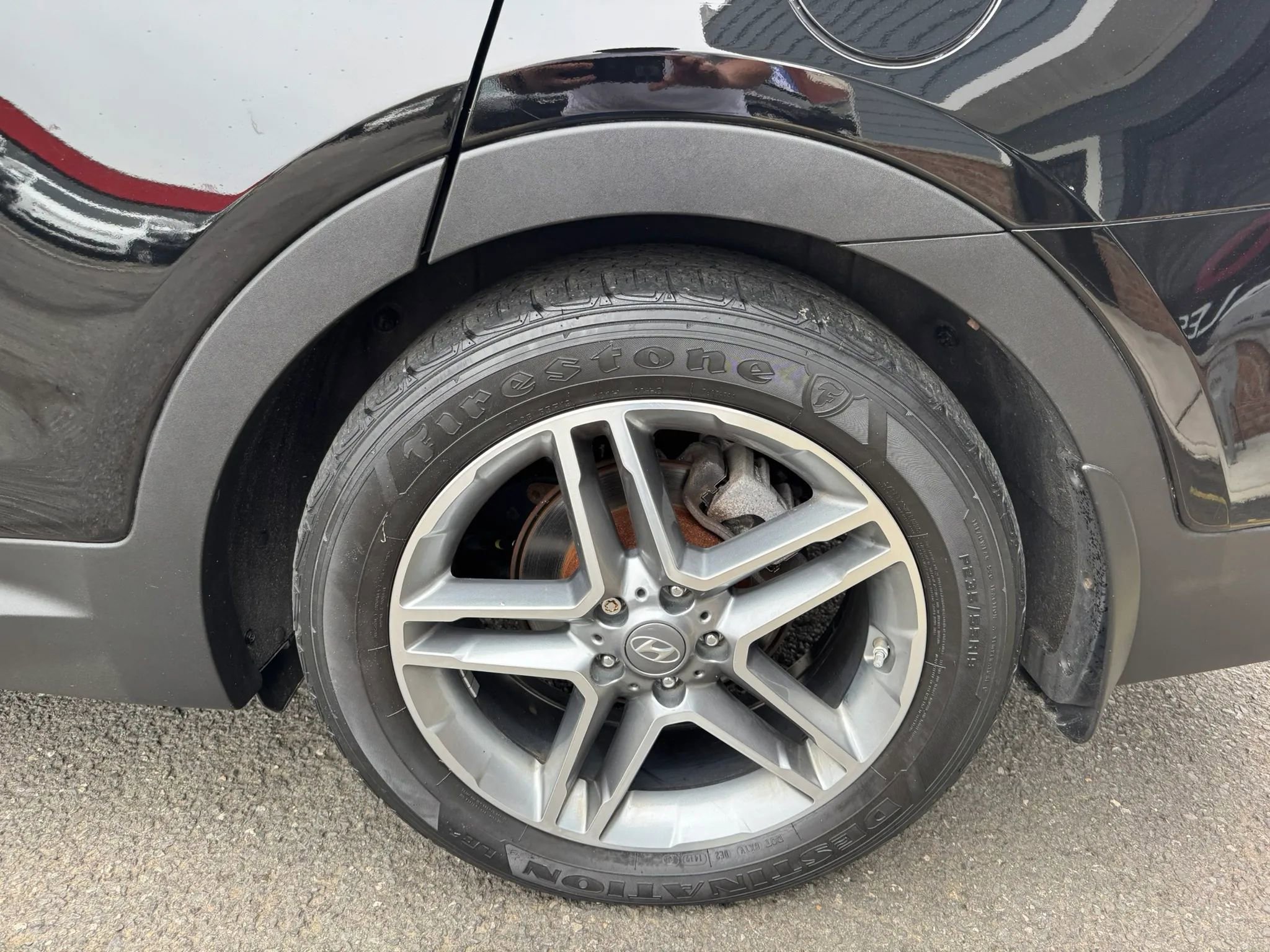 Used 2017 Hyundai Santa Fe AWD image 31