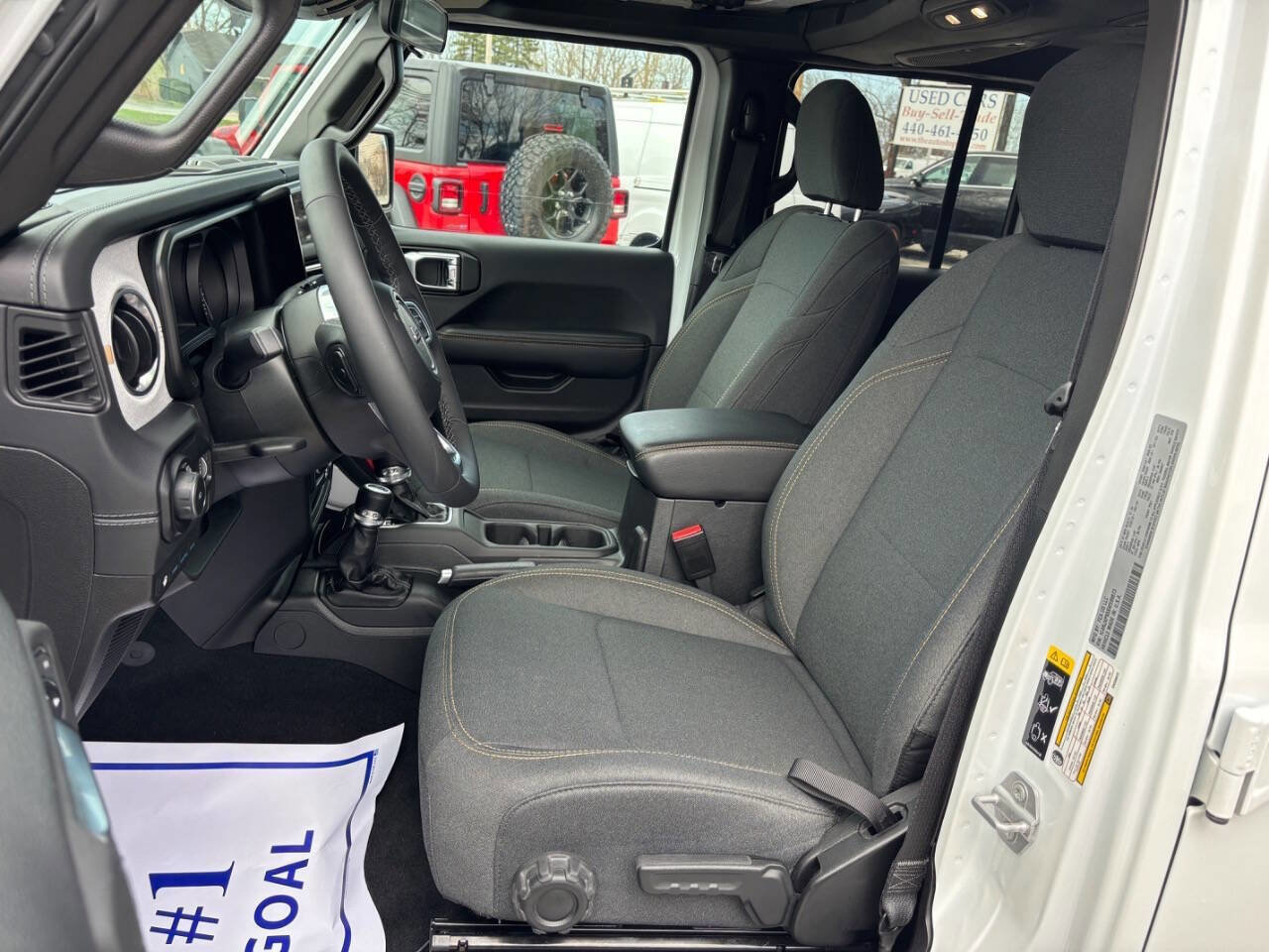 Used 2025 Jeep Wrangler Unlimited Sahara w/ Safety Group image 10