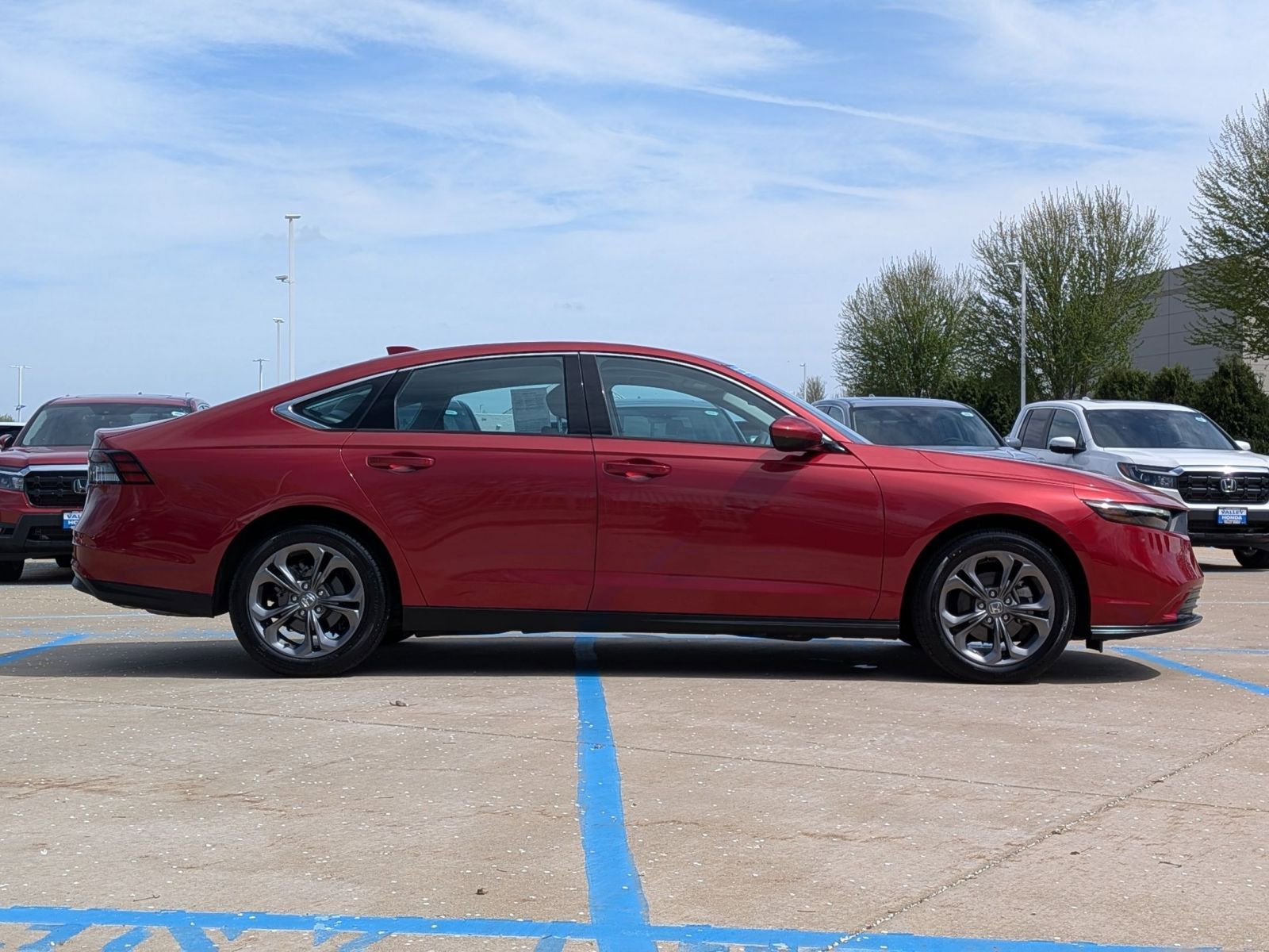 Certified 2023 Honda Accord EX image 5