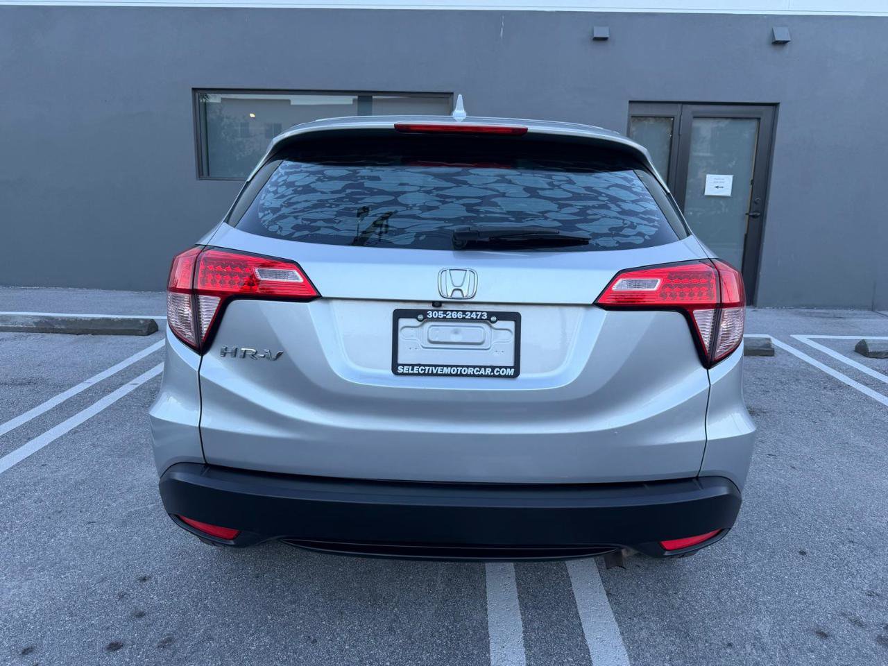 Used 2016 Honda HR-V LX image 12
