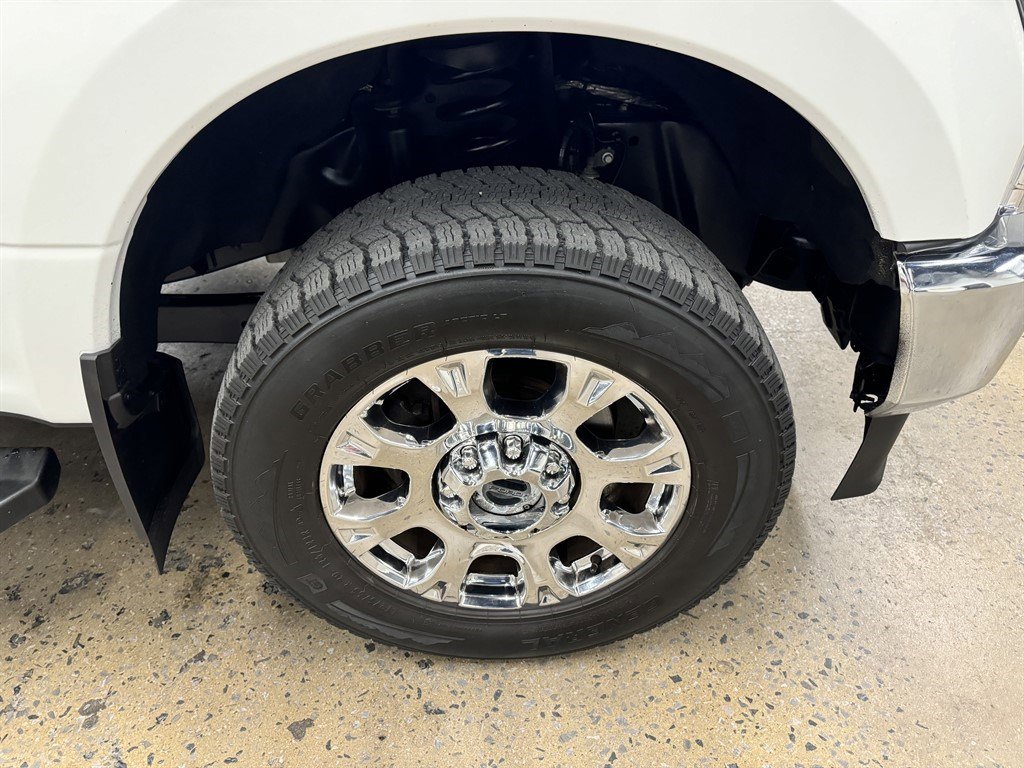 Used 2022 Ford F350 Lariat w/ Lariat Ultimate Package image 19