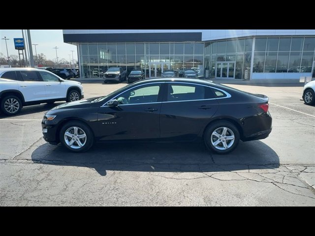 Used 2024 Chevrolet Malibu LS w/ LPO, Floor Liner Package image 5