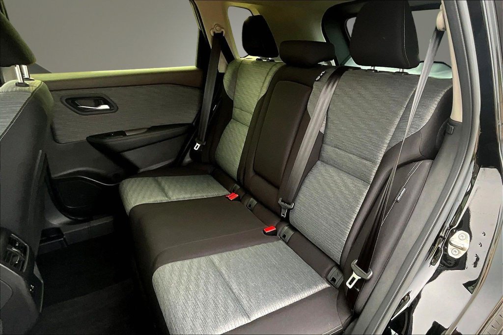 Certified 2023 Nissan Rogue SV AWD/4WD image 22