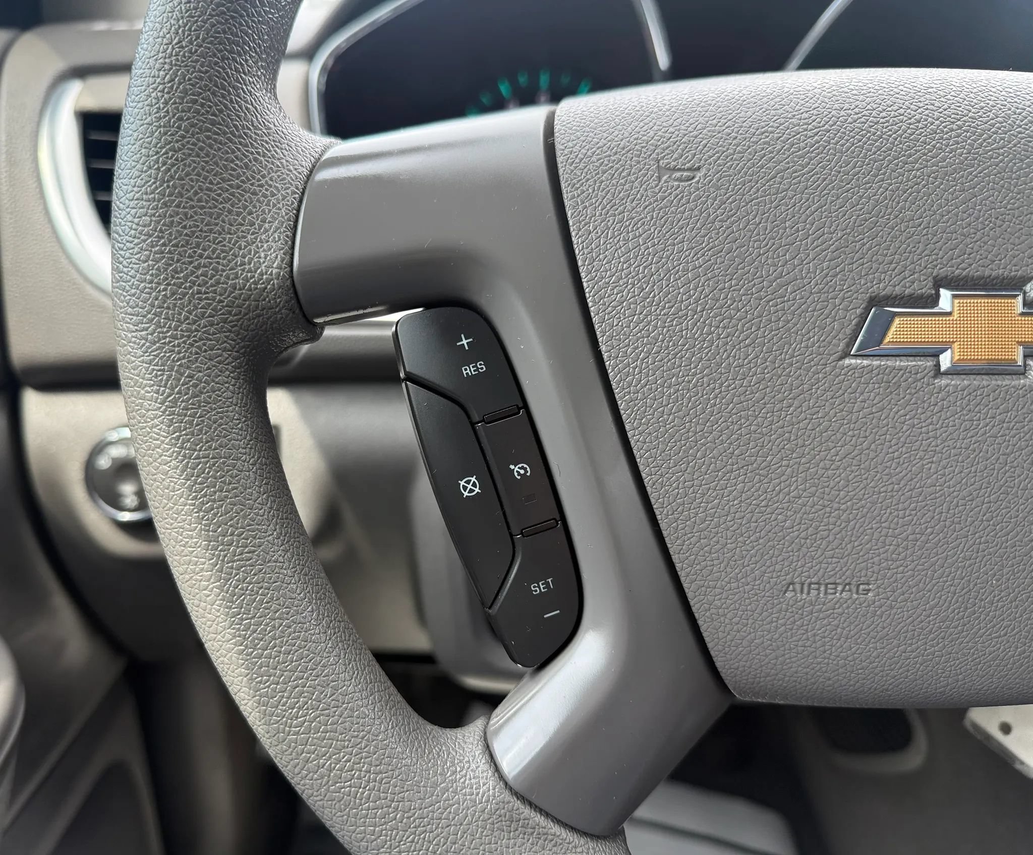 Used 2015 Chevrolet Traverse LS FWD image 12