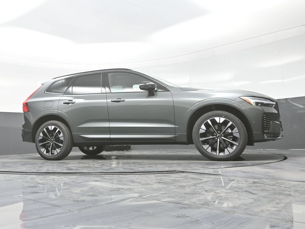 New 2026 Volvo XC60 B5 Plus w/ Climate Package AWD/4WD image 27