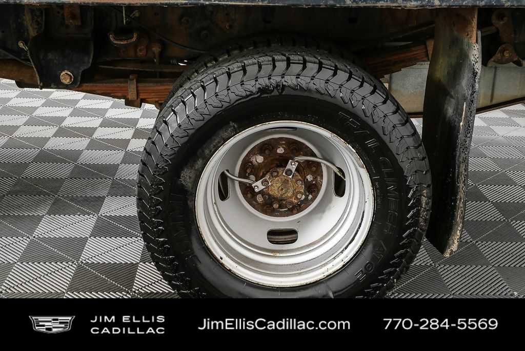 Used 2010 Ford F350 XL image 24