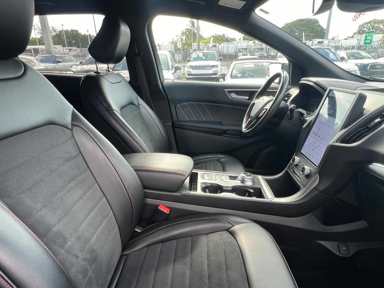 Used 2022 Ford Edge ST-Line image 8