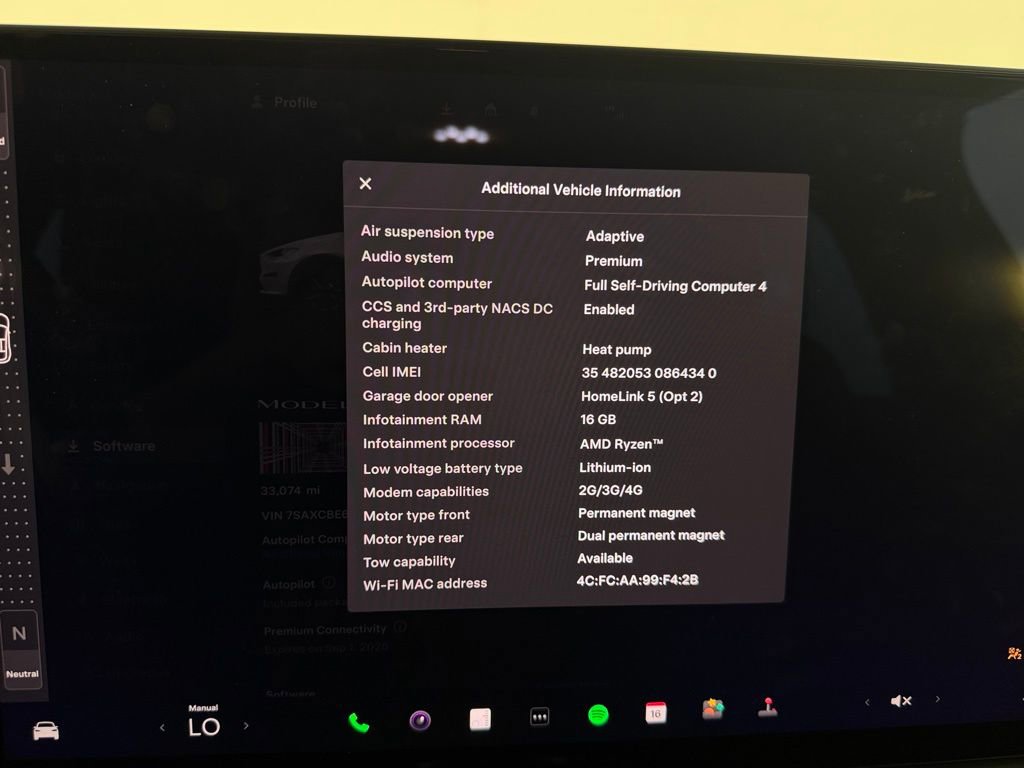 Used 2023 Tesla Model X Plaid image 18