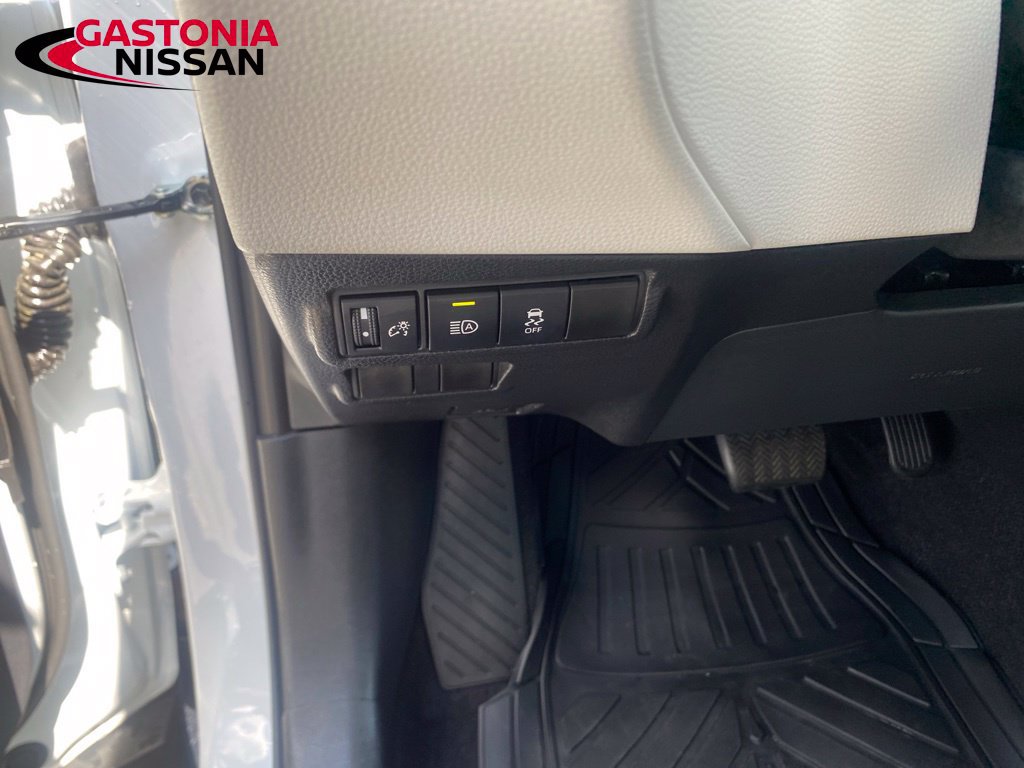 Used 2026 Toyota Corolla Cross L FWD image 19