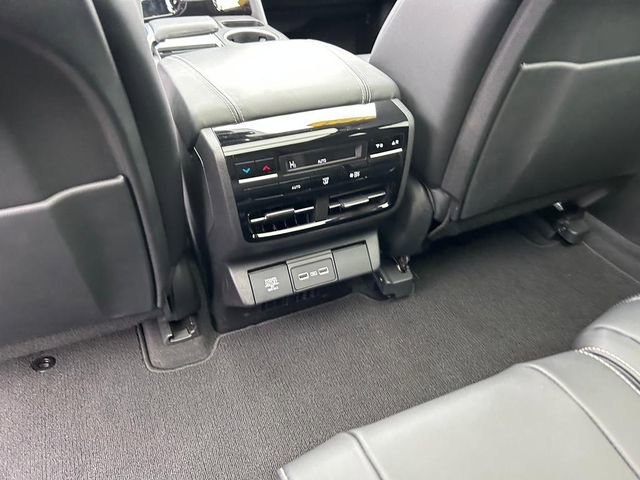Used 2023 Acura MDX SH-AWD w/ Technology Package image 15