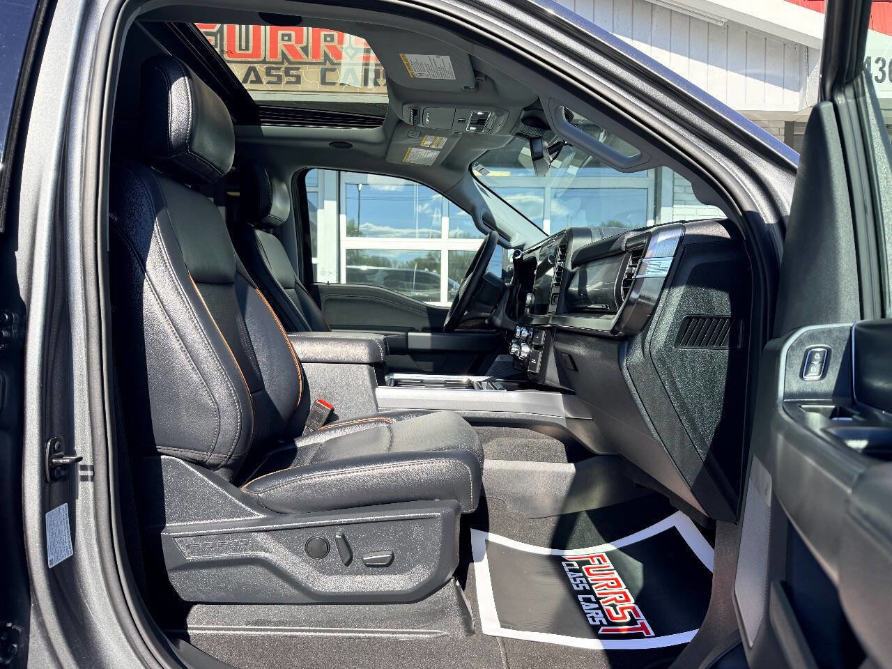 Used 2025 Ford F250 Lariat w/ Lariat Ultimate Package image 43