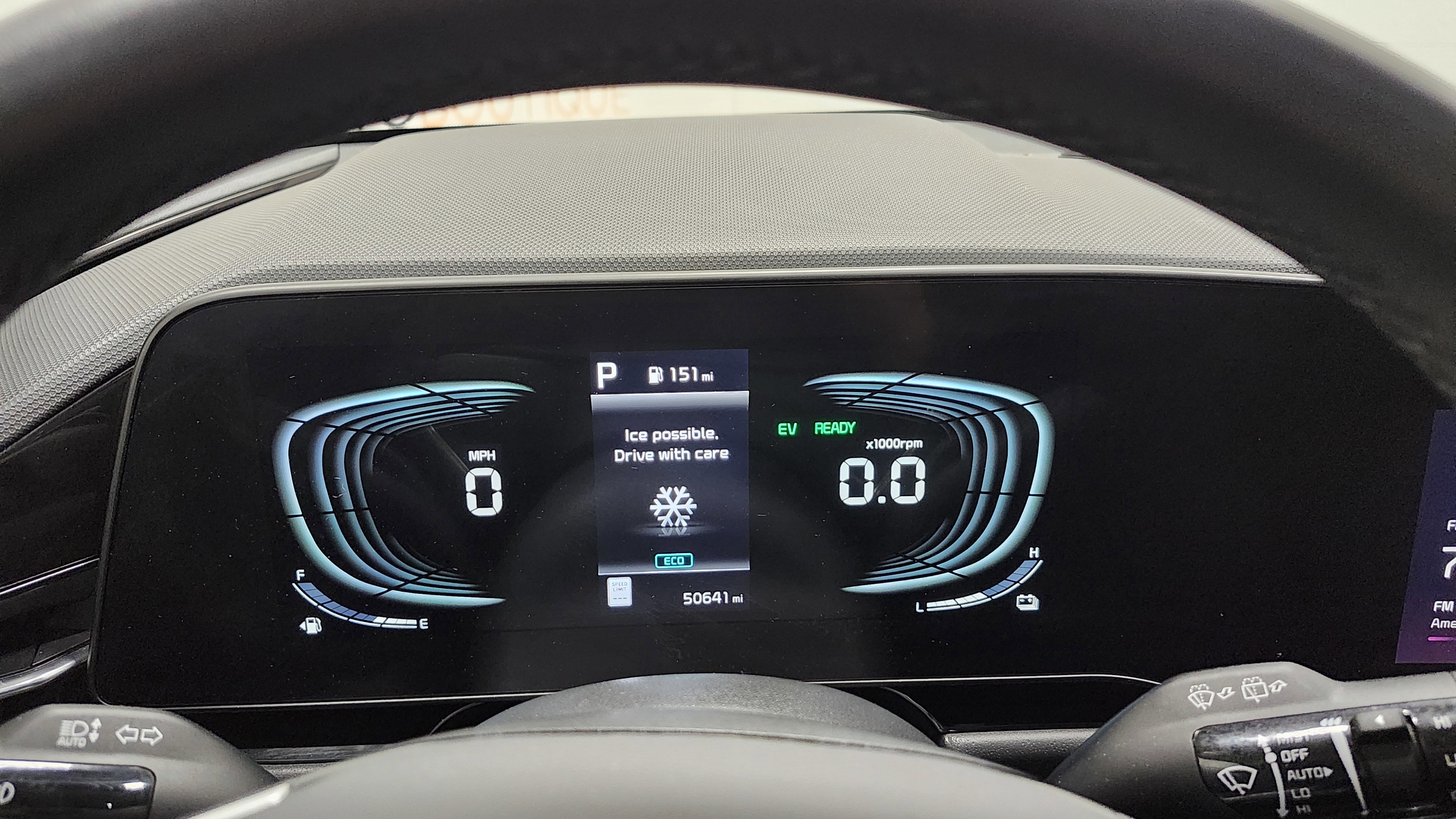 Used 2023 Kia Niro EX Touring image 28