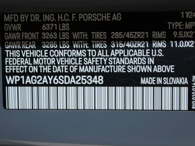 Certified 2025 Porsche Cayenne GTS image 28