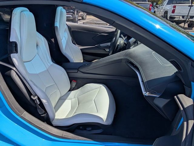 Used 2022 Chevrolet Corvette Stingray Coupe w/ Z51 Performance Package image 16