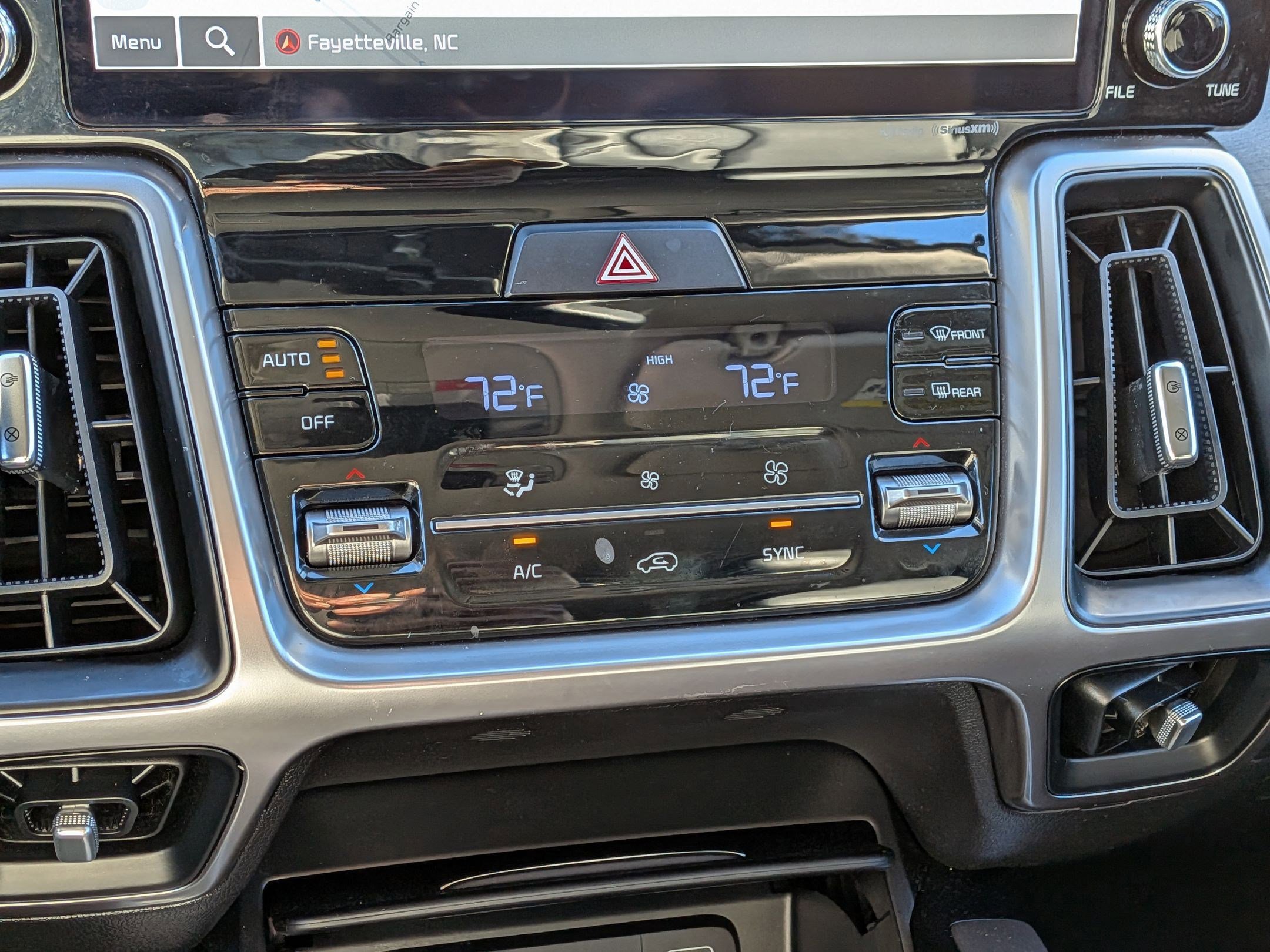 Used 2022 Kia Sorento S image 25