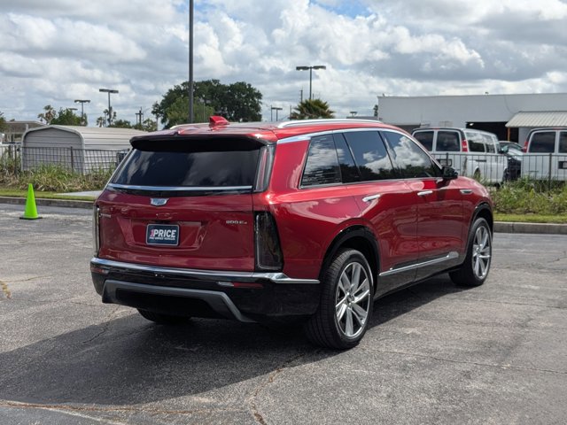 Used 2026 Cadillac Vistiq Luxury image 5