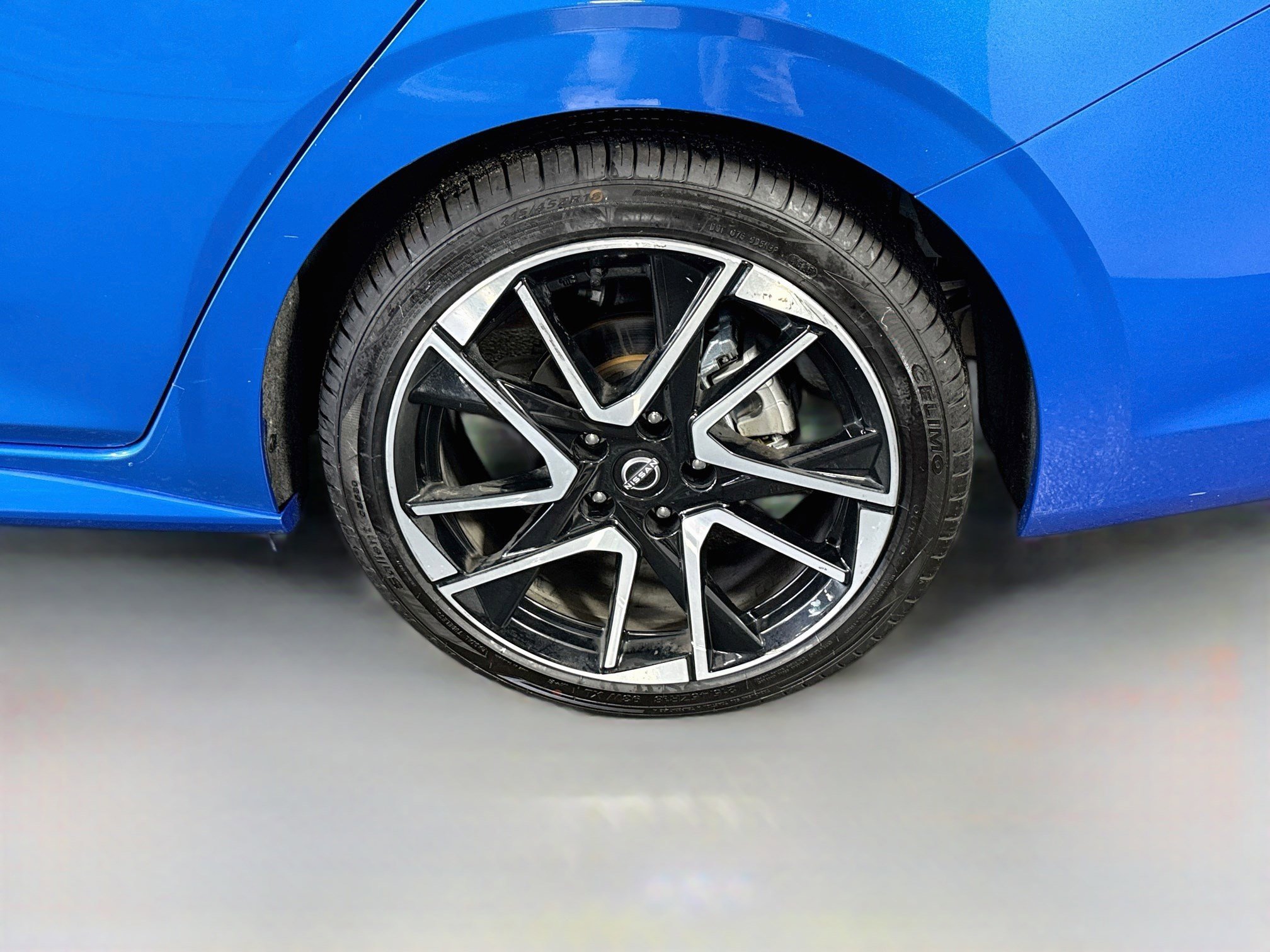 Used 2024 Nissan Sentra SR w/ SR Premium Package FWD image 37