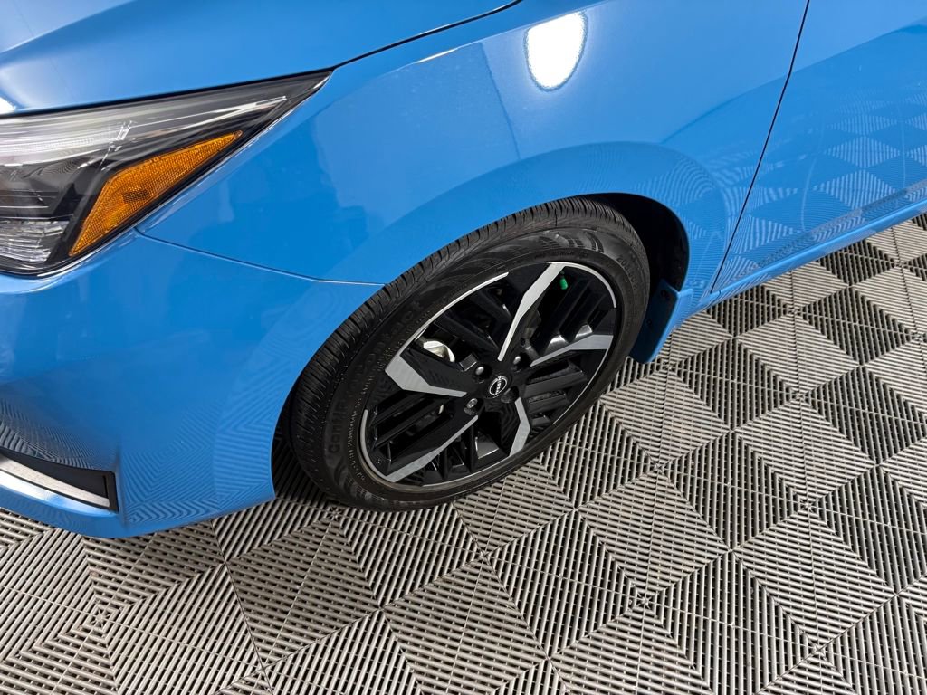 Used 2025 Nissan Versa SR w/ Trunk Package image 11