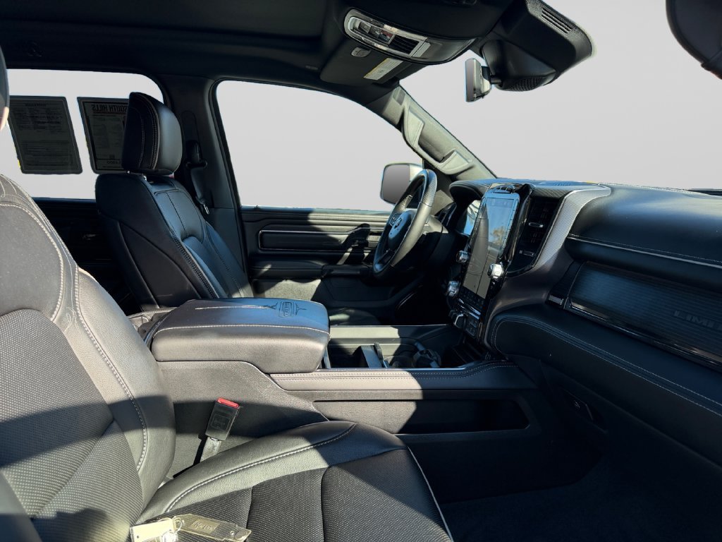 Used 2022 RAM 1500 Limited AWD/4WD image 17