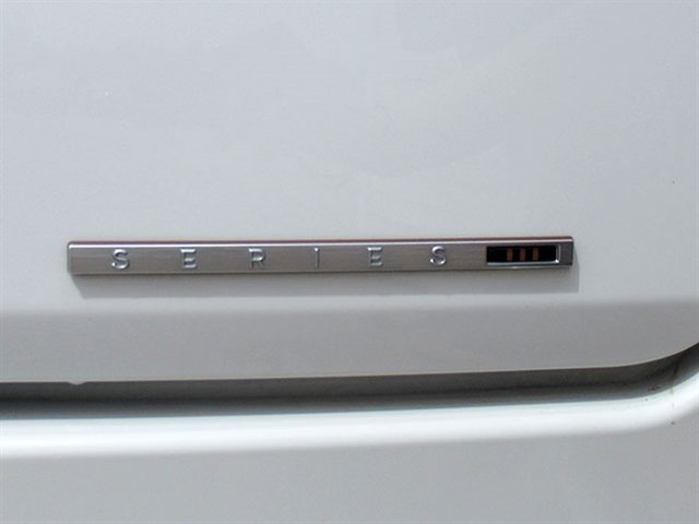 Used 2024 Jeep Grand Wagoneer L Series III AWD/4WD image 44