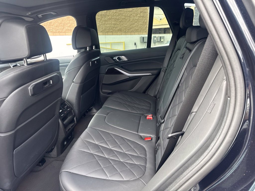Used 2024 BMW X5 sDrive40i w/ M Sport Package RWD image 17