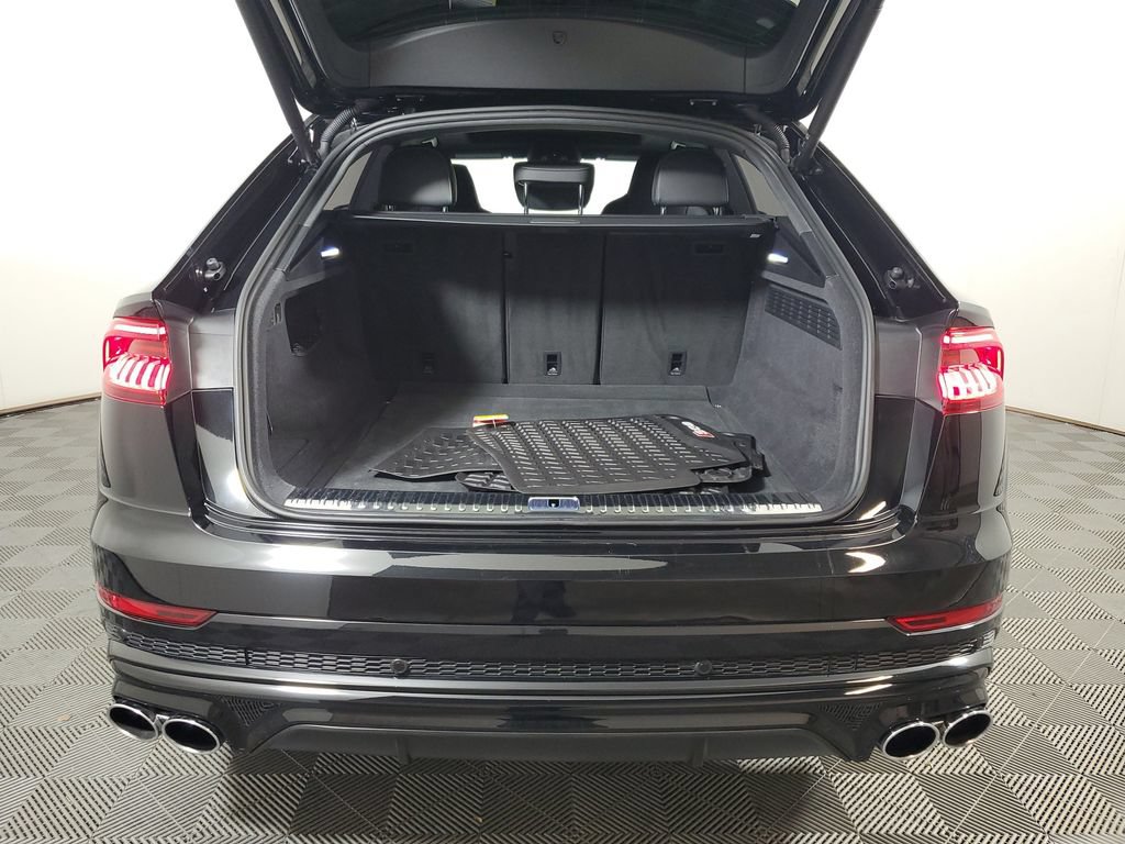 Used 2023 Audi SQ8 Premium Plus w/ SQ8 Luxury Package AWD/4WD image 8