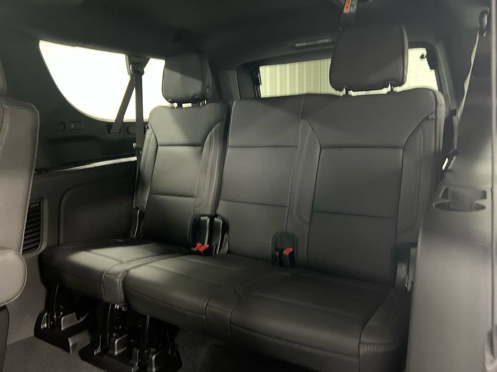 New 2026 Chevrolet Suburban High Country AWD/4WD image 25