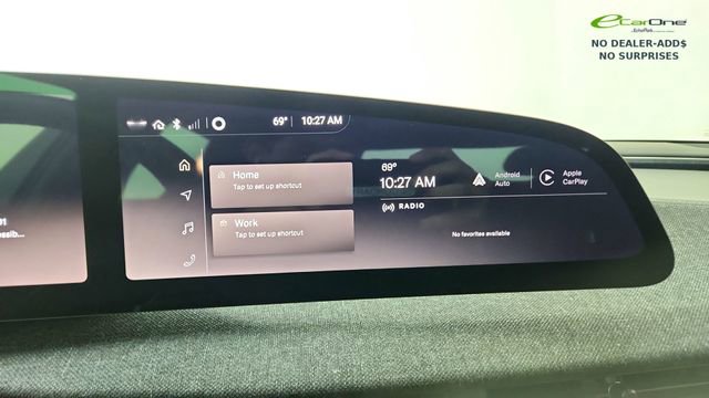 Used 2024 Lucid Air Touring image 45